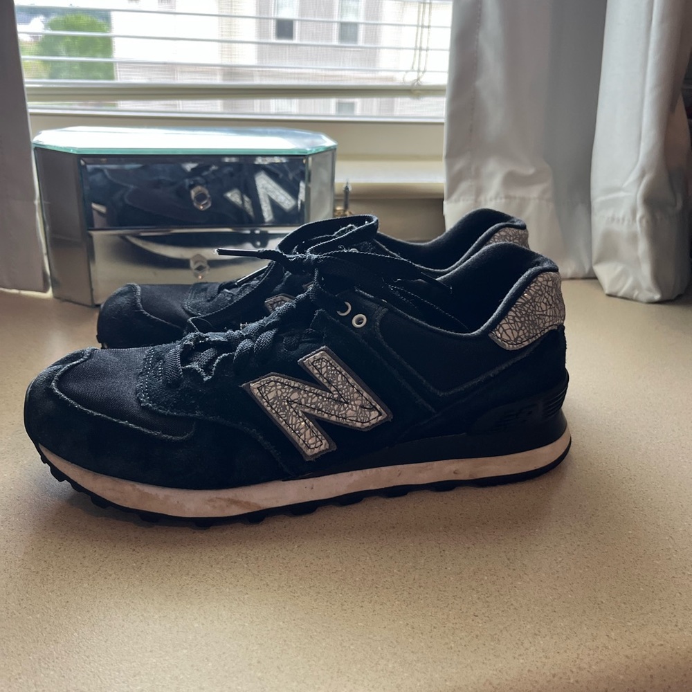 New balance tennis shoes!